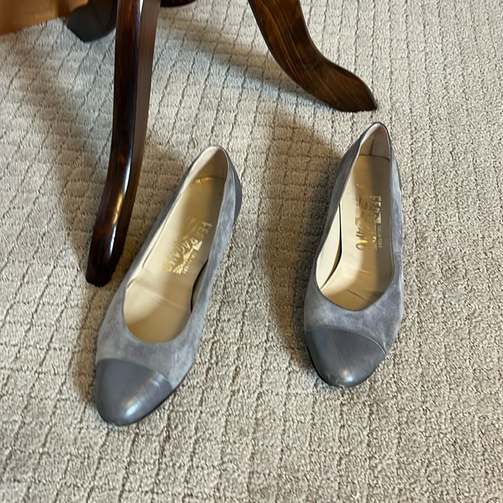 Salvatore Ferragamo flats, fits like a 7.5
